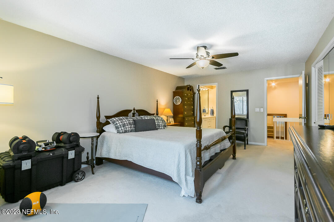 10411 BIG TREE Circle W