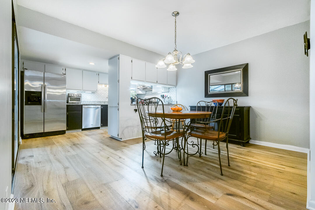 10411 BIG TREE Circle W