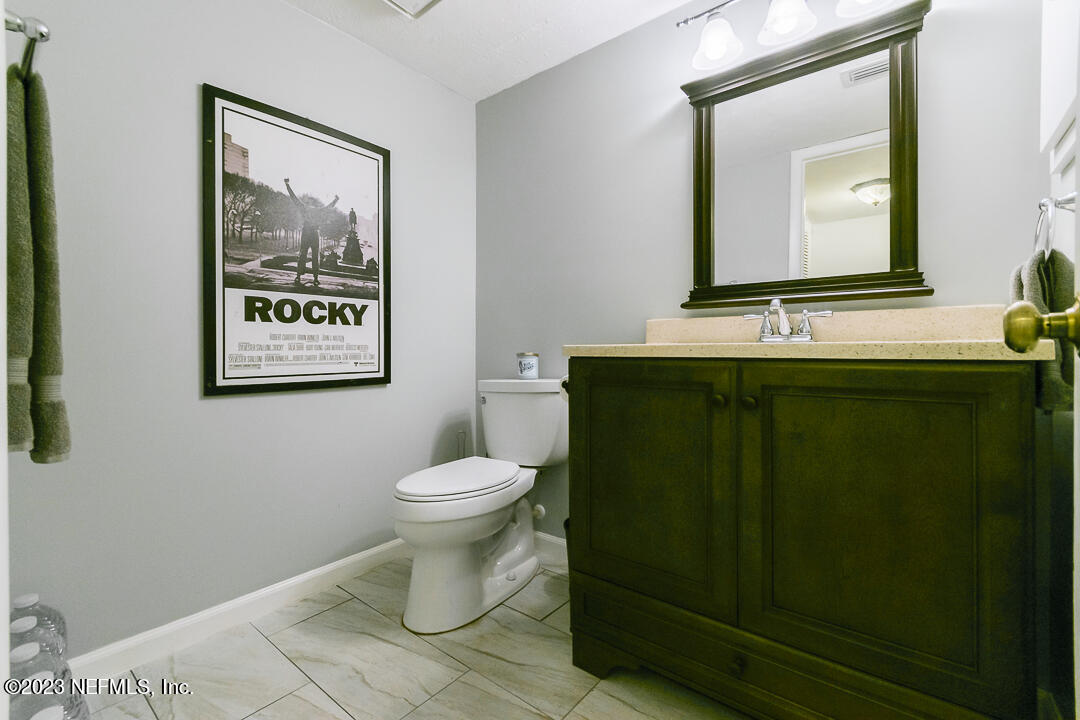 10411 BIG TREE Circle W