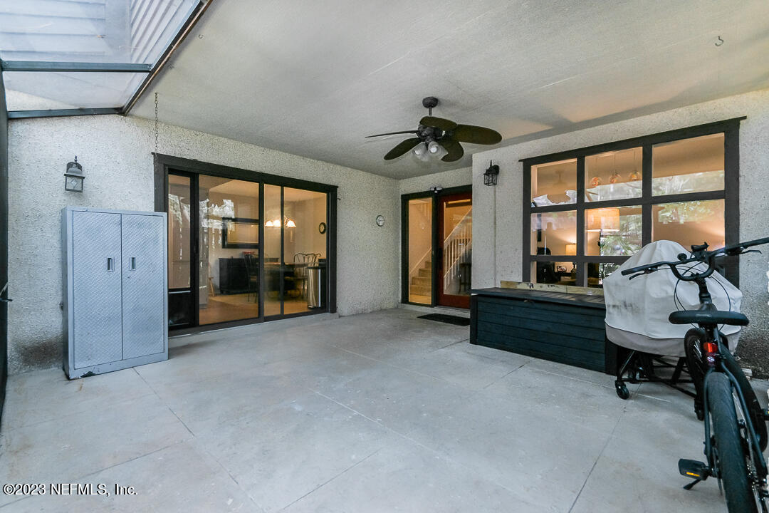 10411 BIG TREE Circle W