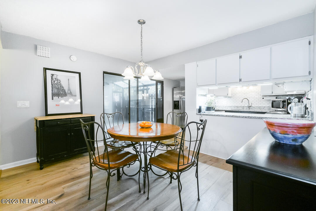 10411 BIG TREE Circle W