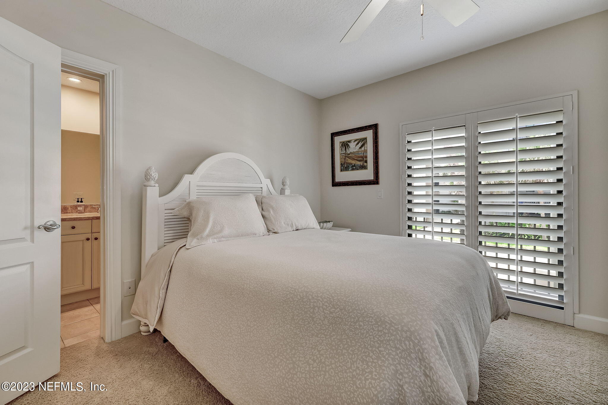 405 1ST Street S, 211