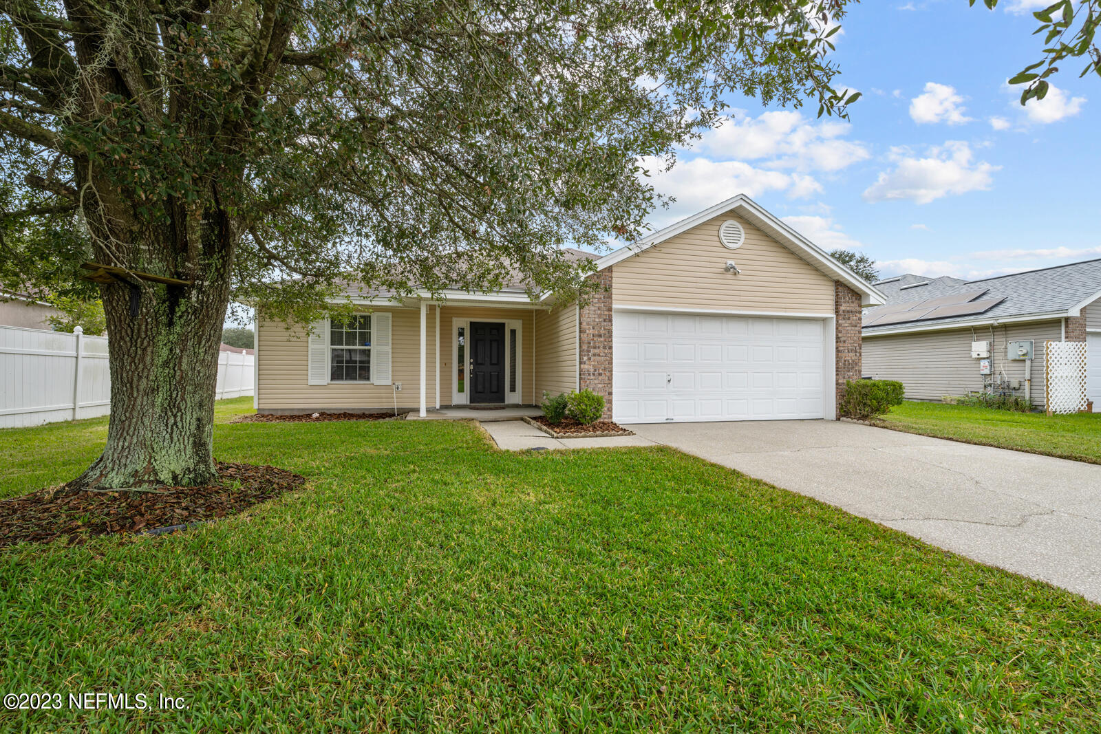 2134 WILLESDON Drive W