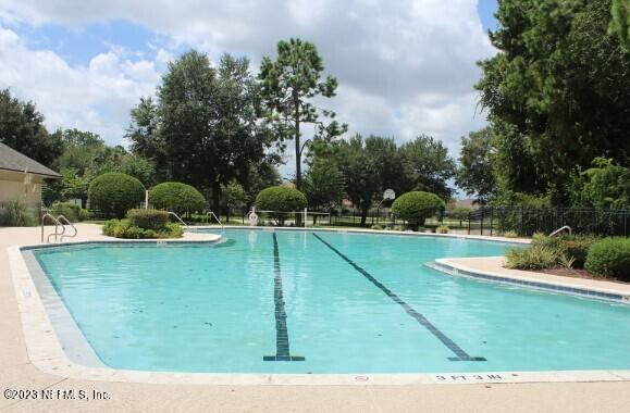 2134 WILLESDON Drive W