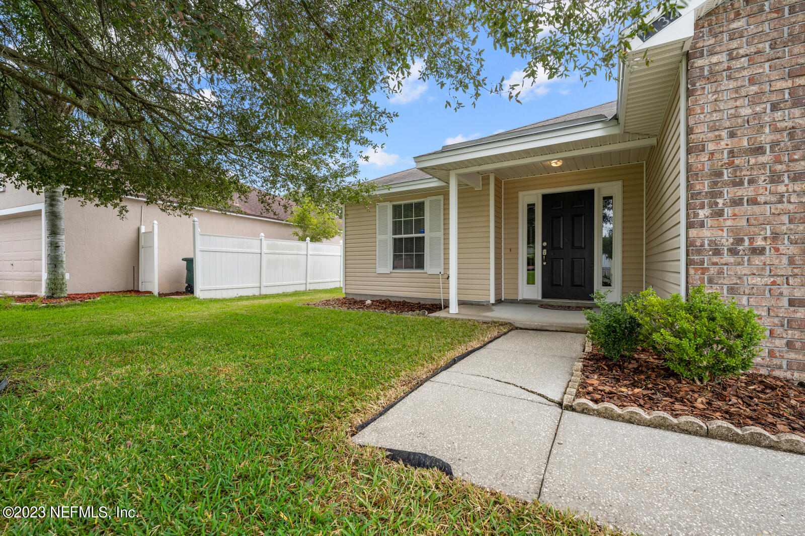 2134 WILLESDON Drive W