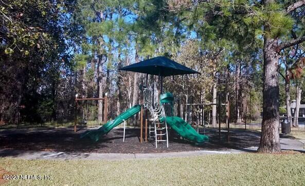 2134 WILLESDON Drive W