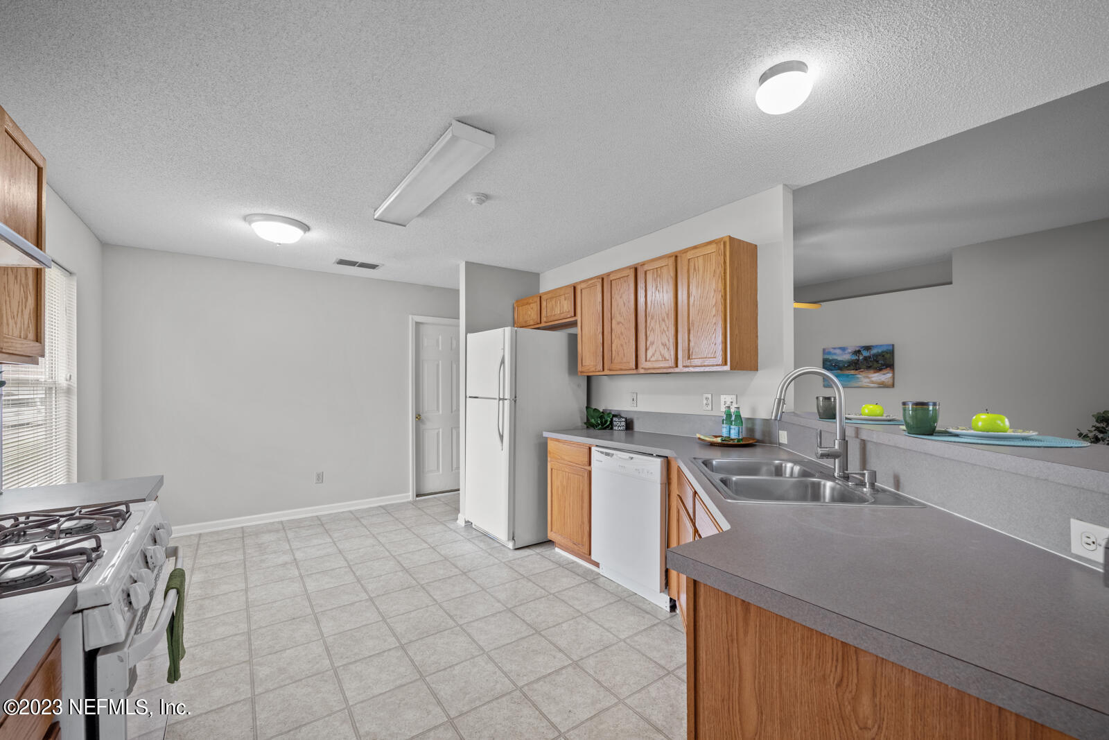 2134 WILLESDON Drive W