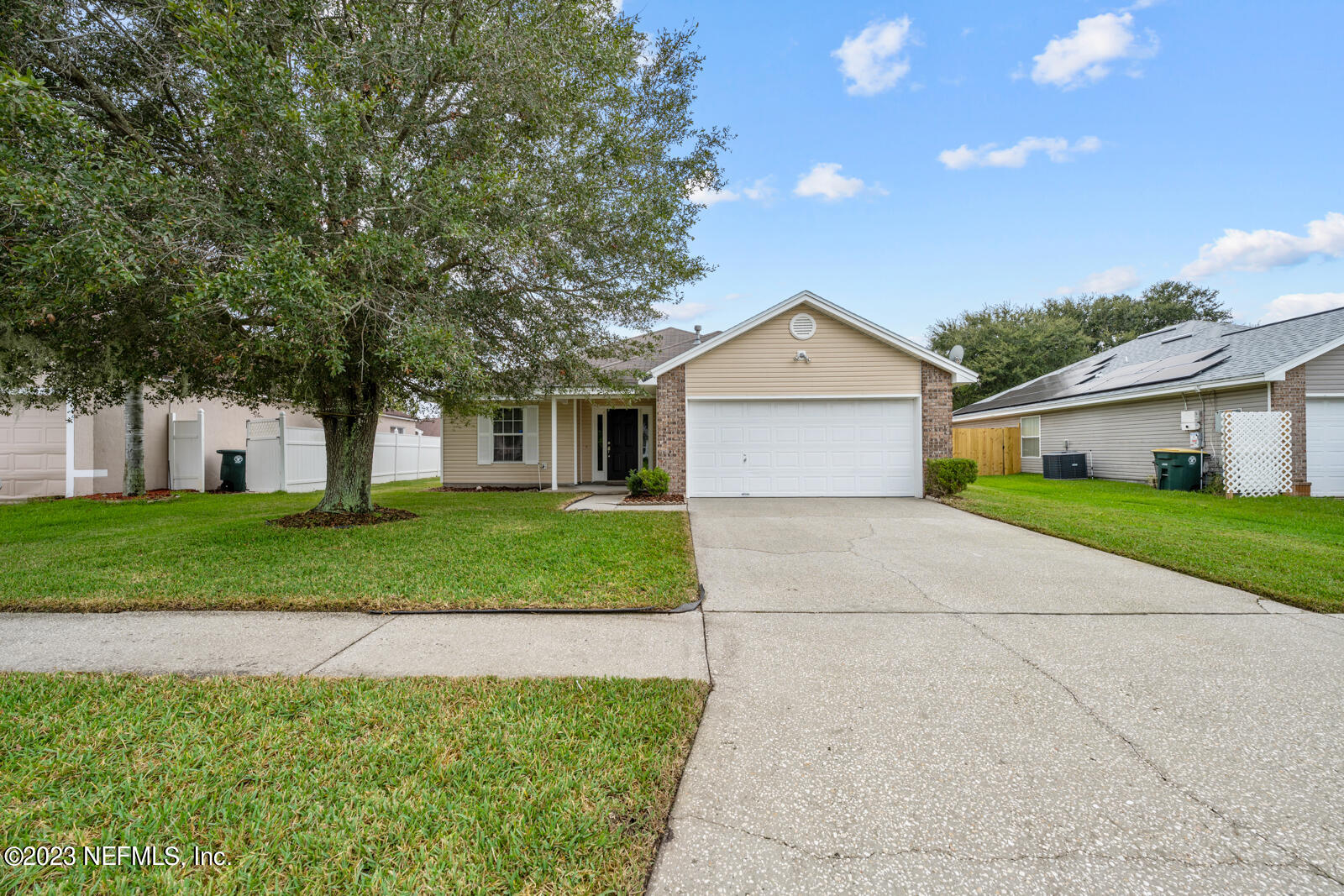 2134 WILLESDON Drive W