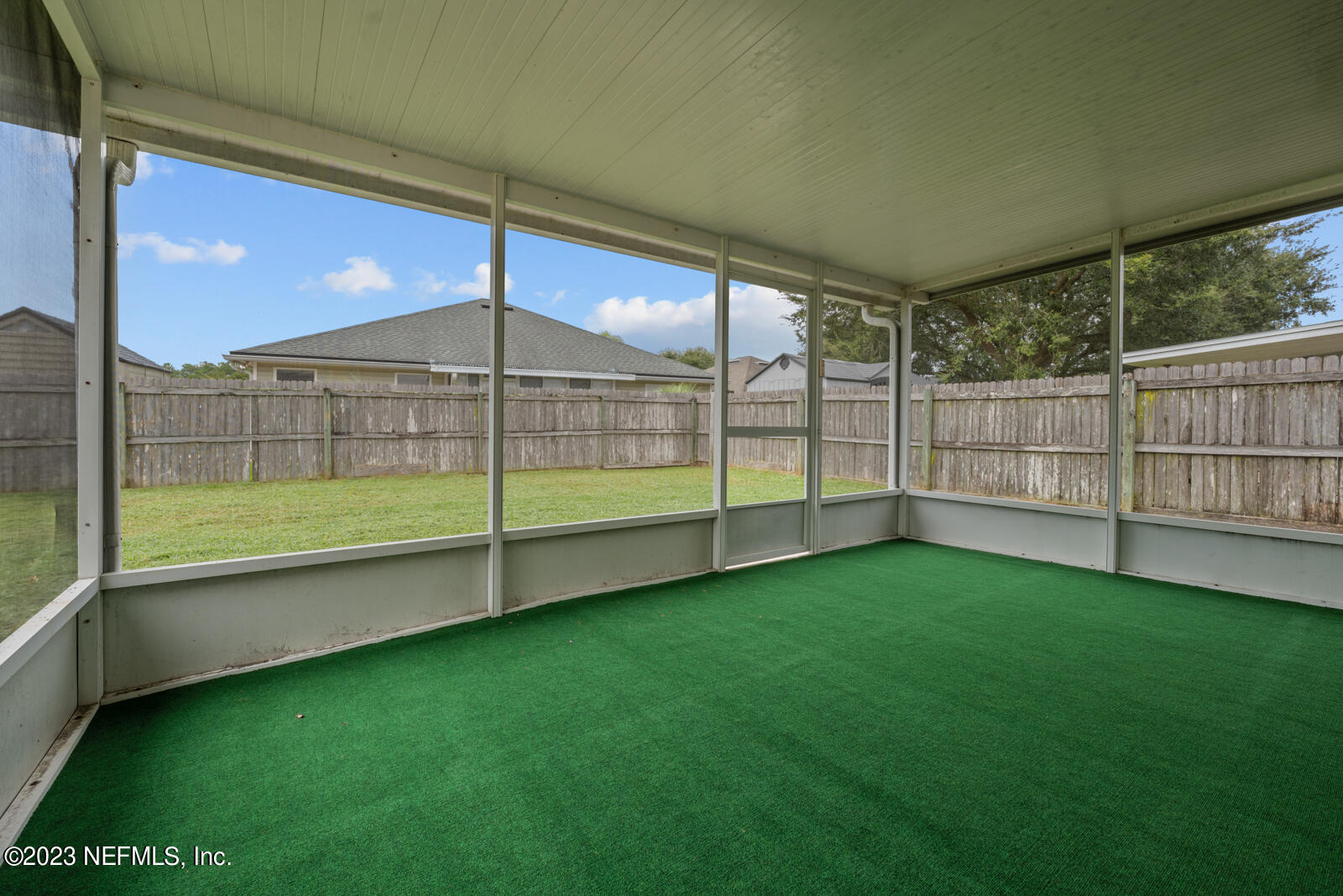 2134 WILLESDON Drive W