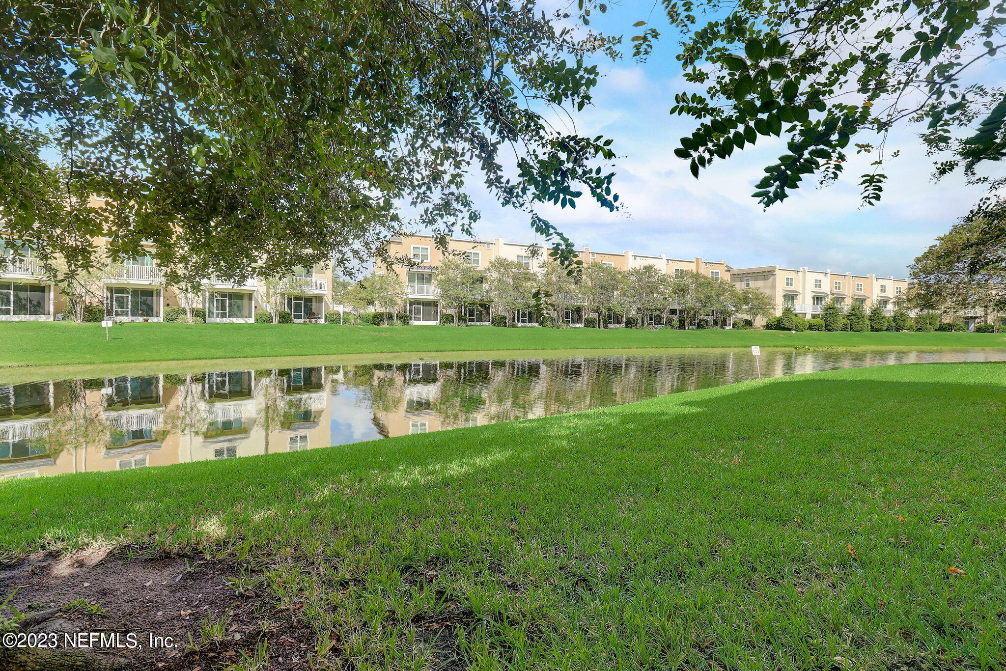 4496 ELLIPSE Drive
