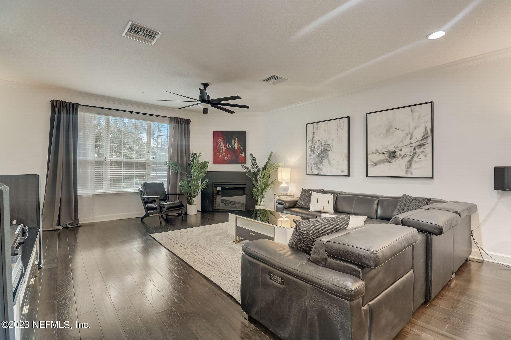 4496 ELLIPSE Drive