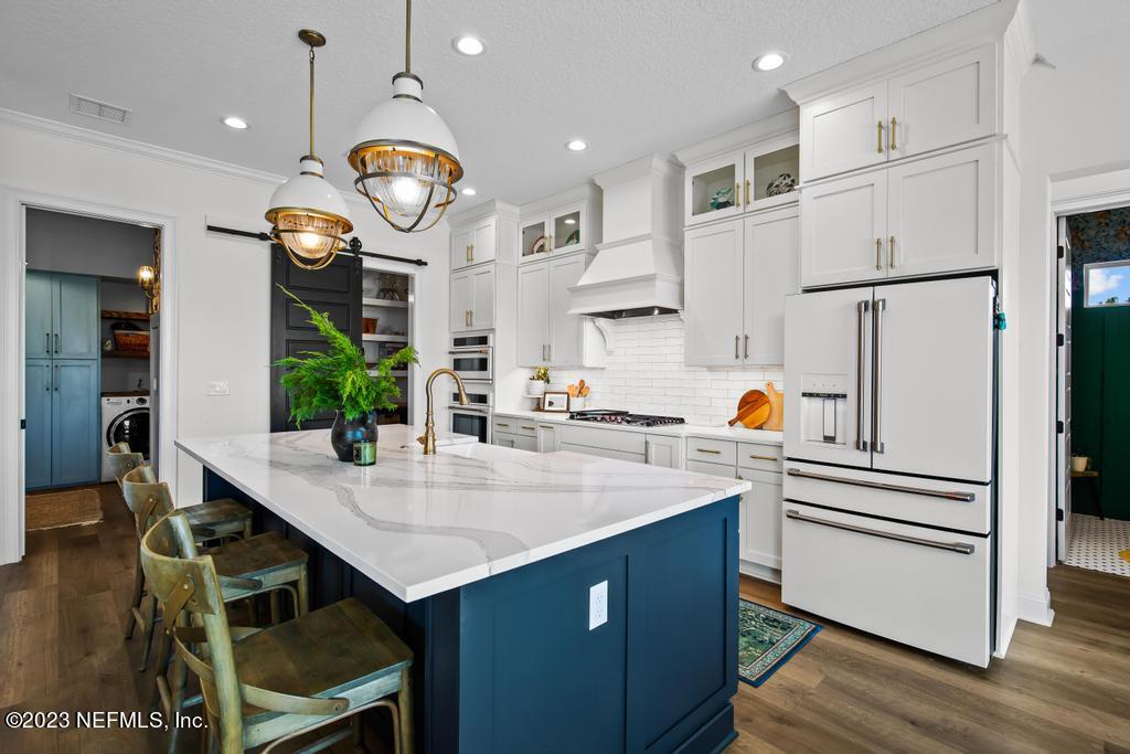 570 COOPERS COVE Road