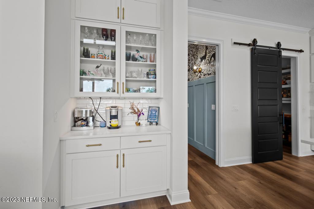 570 COOPERS COVE Road