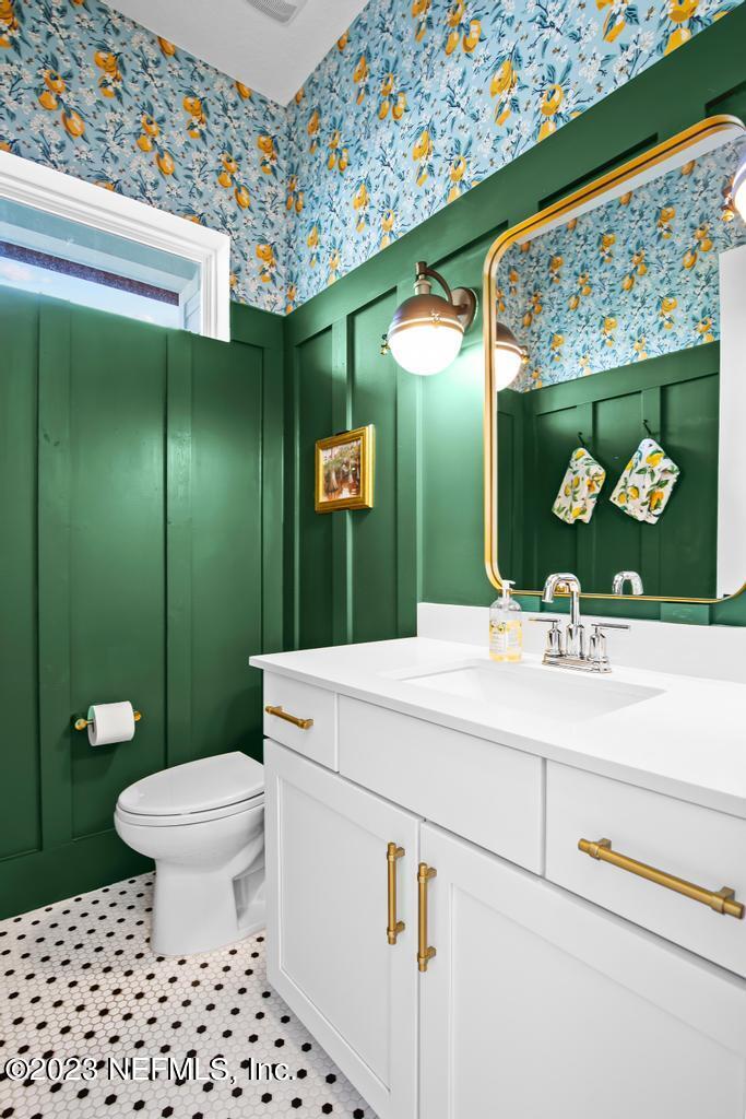 570 COOPERS COVE Road