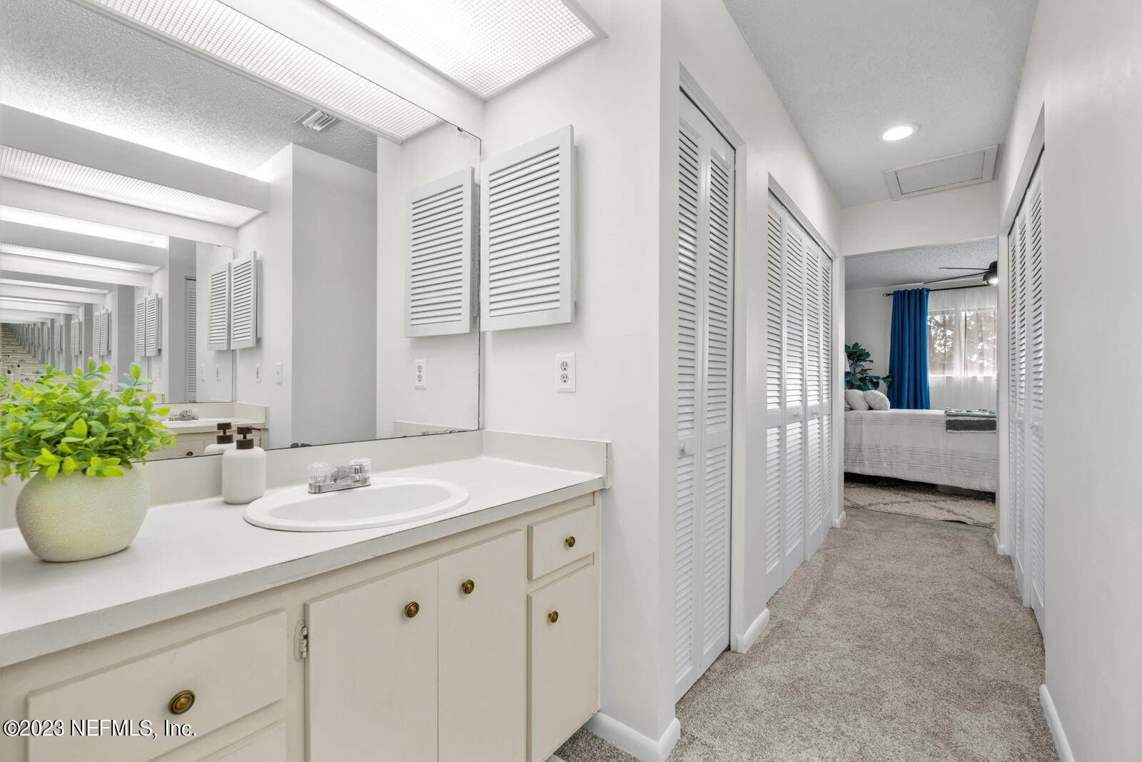 9360 CRAVEN Road, 705