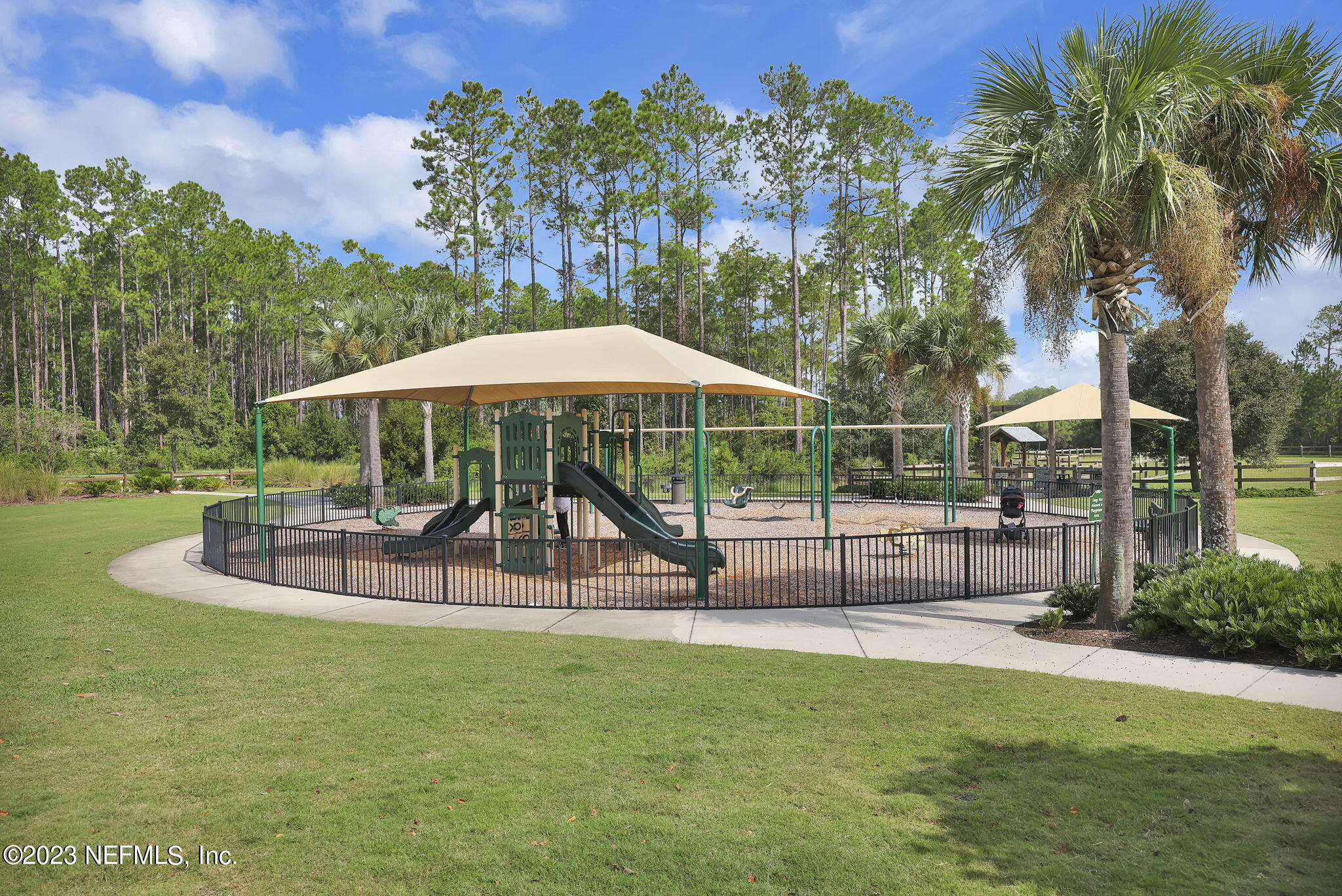 473 PARKBLUFF Circle