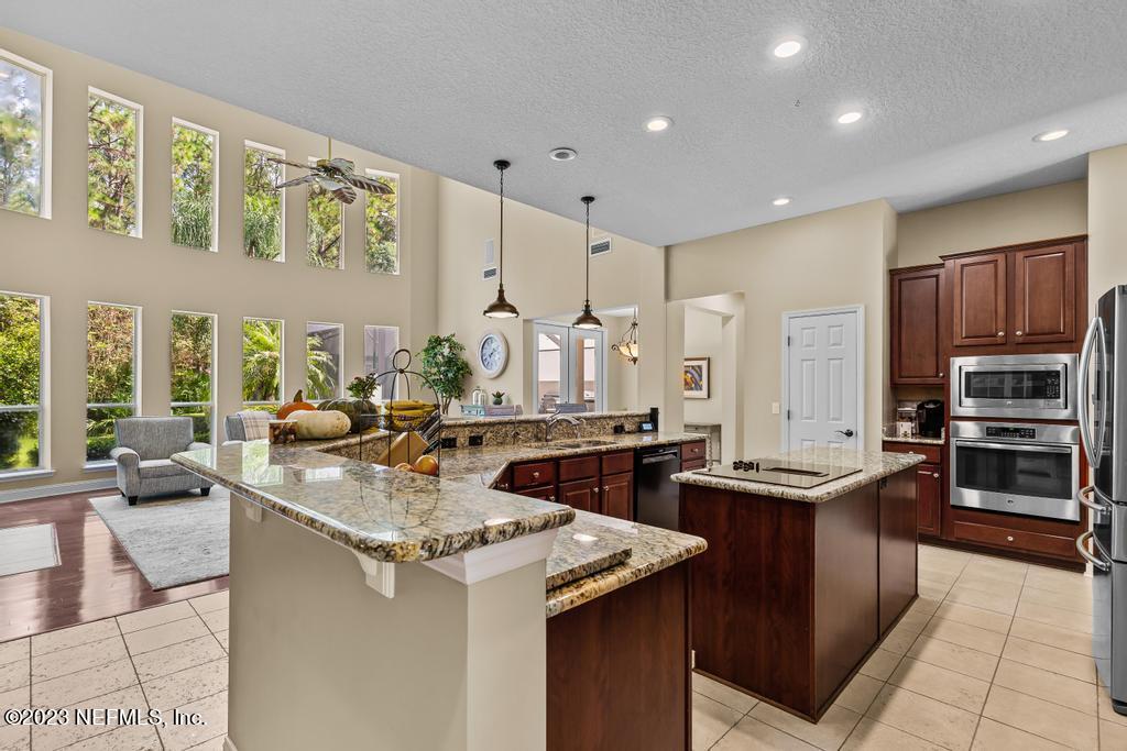 152 PARKSIDE Drive