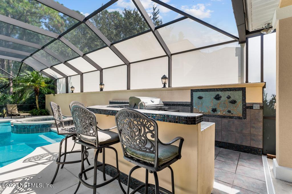 152 PARKSIDE Drive