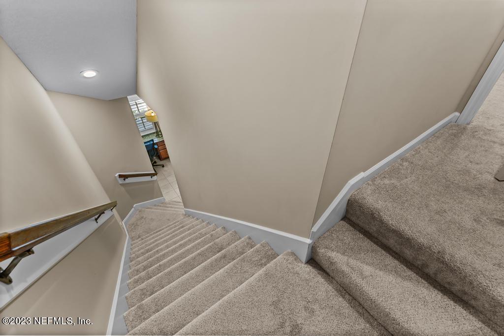 152 PARKSIDE Drive