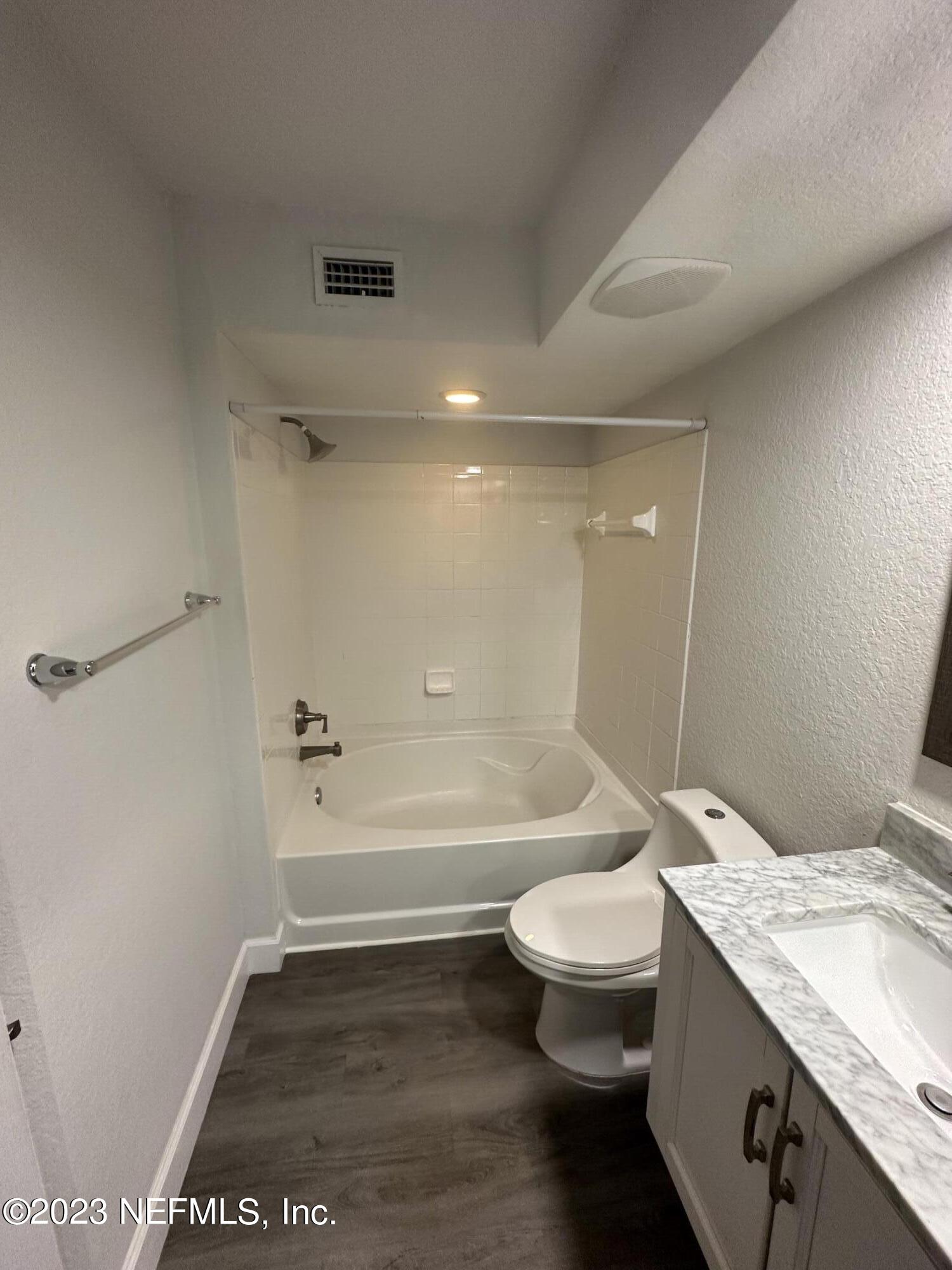 10075 GATE Parkway N, 103