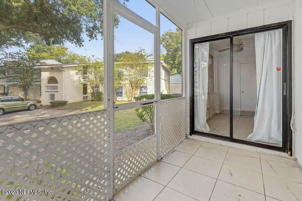 7740 SOUTHSIDE Boulevard, 1203