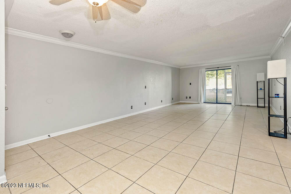 7740 SOUTHSIDE Boulevard, 1203