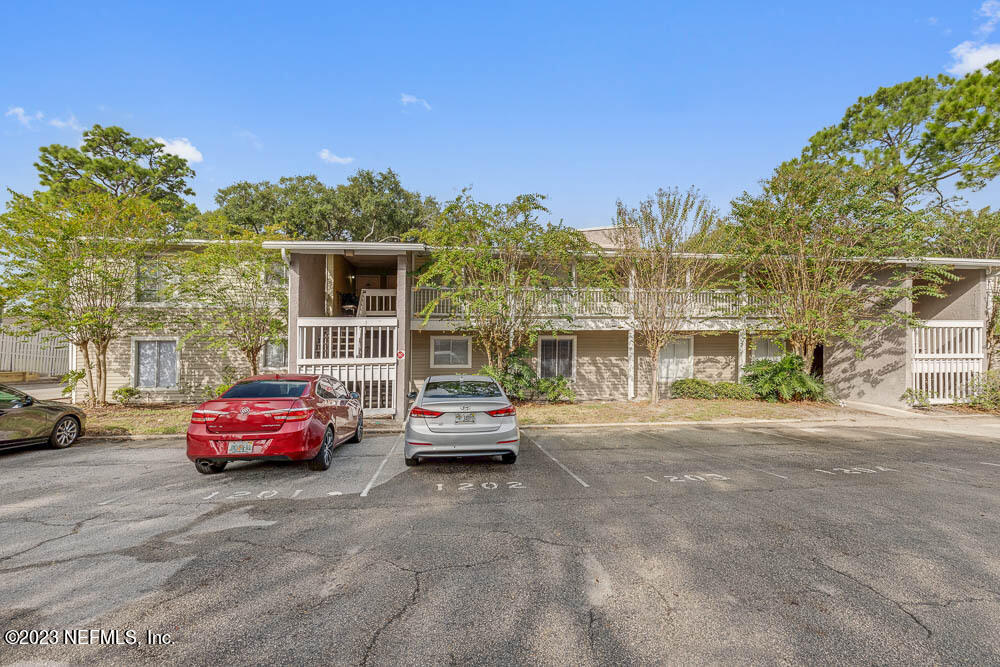 7740 SOUTHSIDE Boulevard, 1203