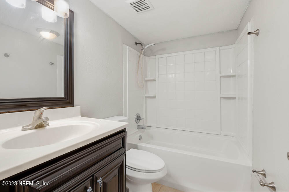 7740 SOUTHSIDE Boulevard, 1203