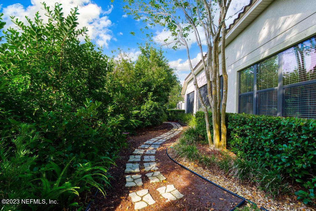 13 WINDING PATH Drive