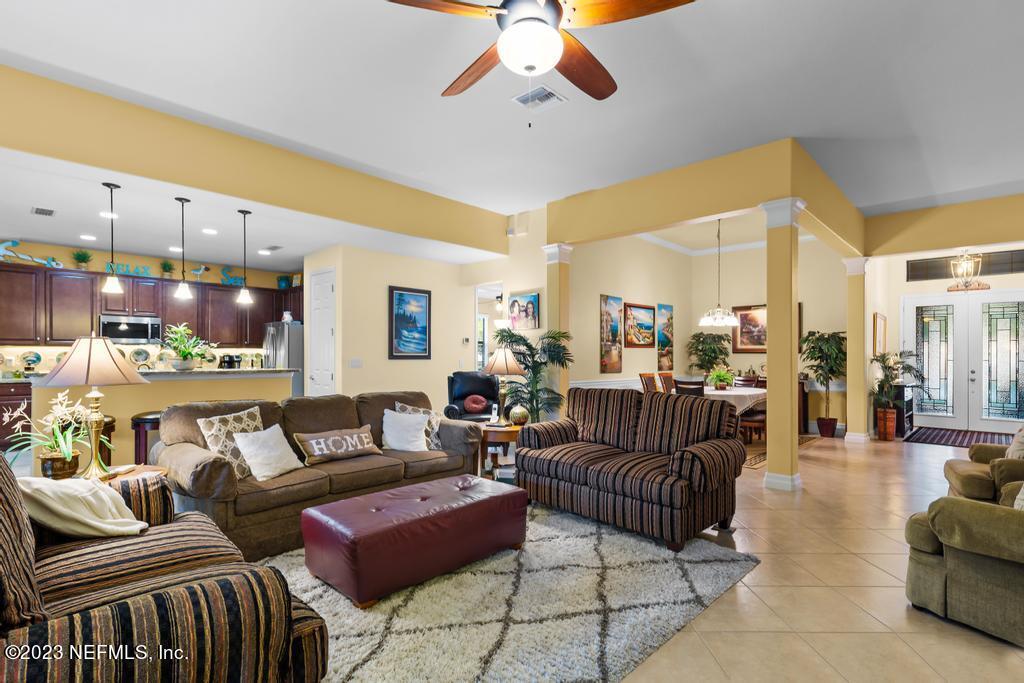 13 WINDING PATH Drive