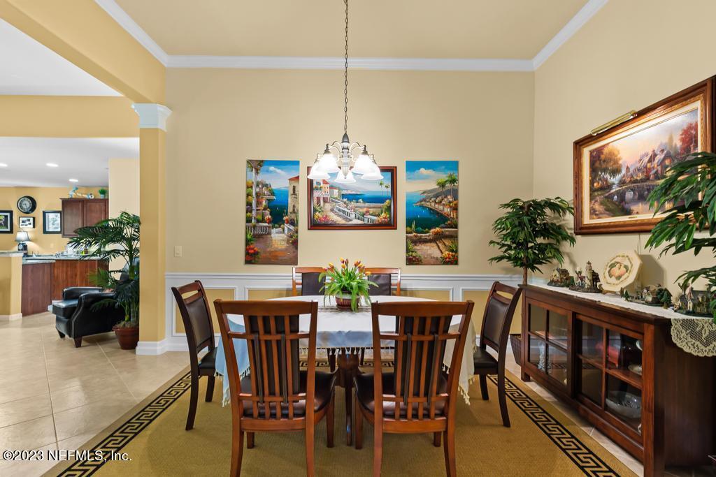 13 WINDING PATH Drive