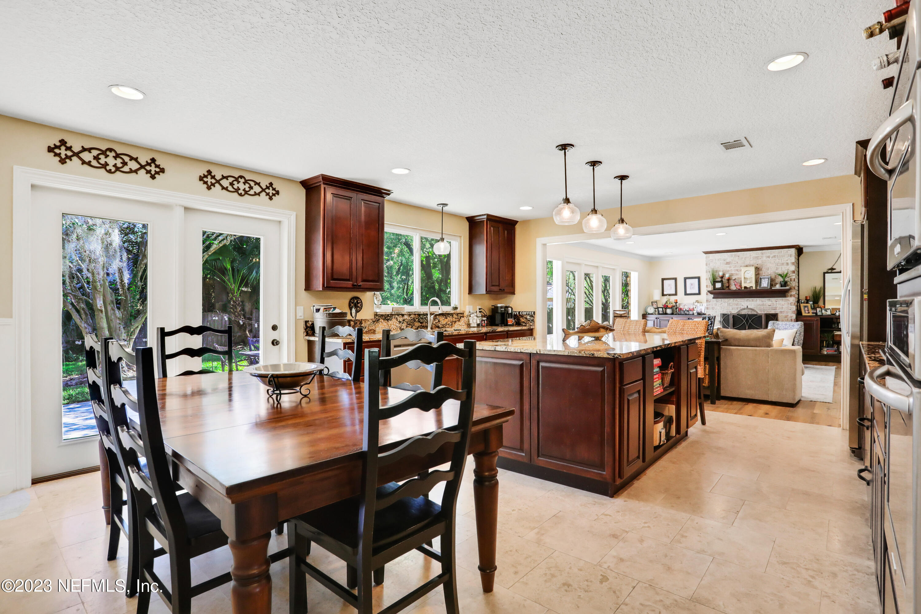 8653 VILLA SAN JOSE Drive E