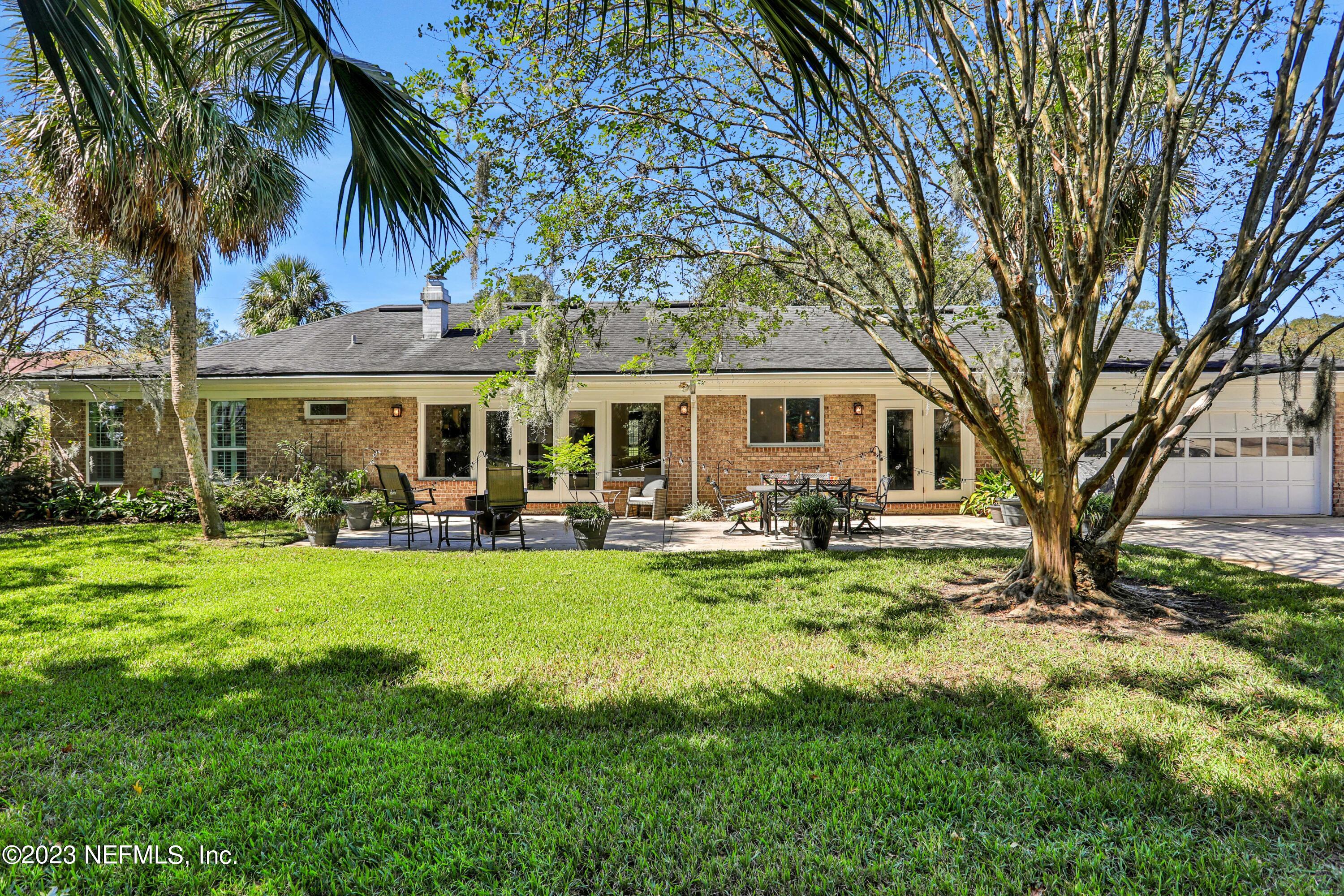 8653 VILLA SAN JOSE Drive E