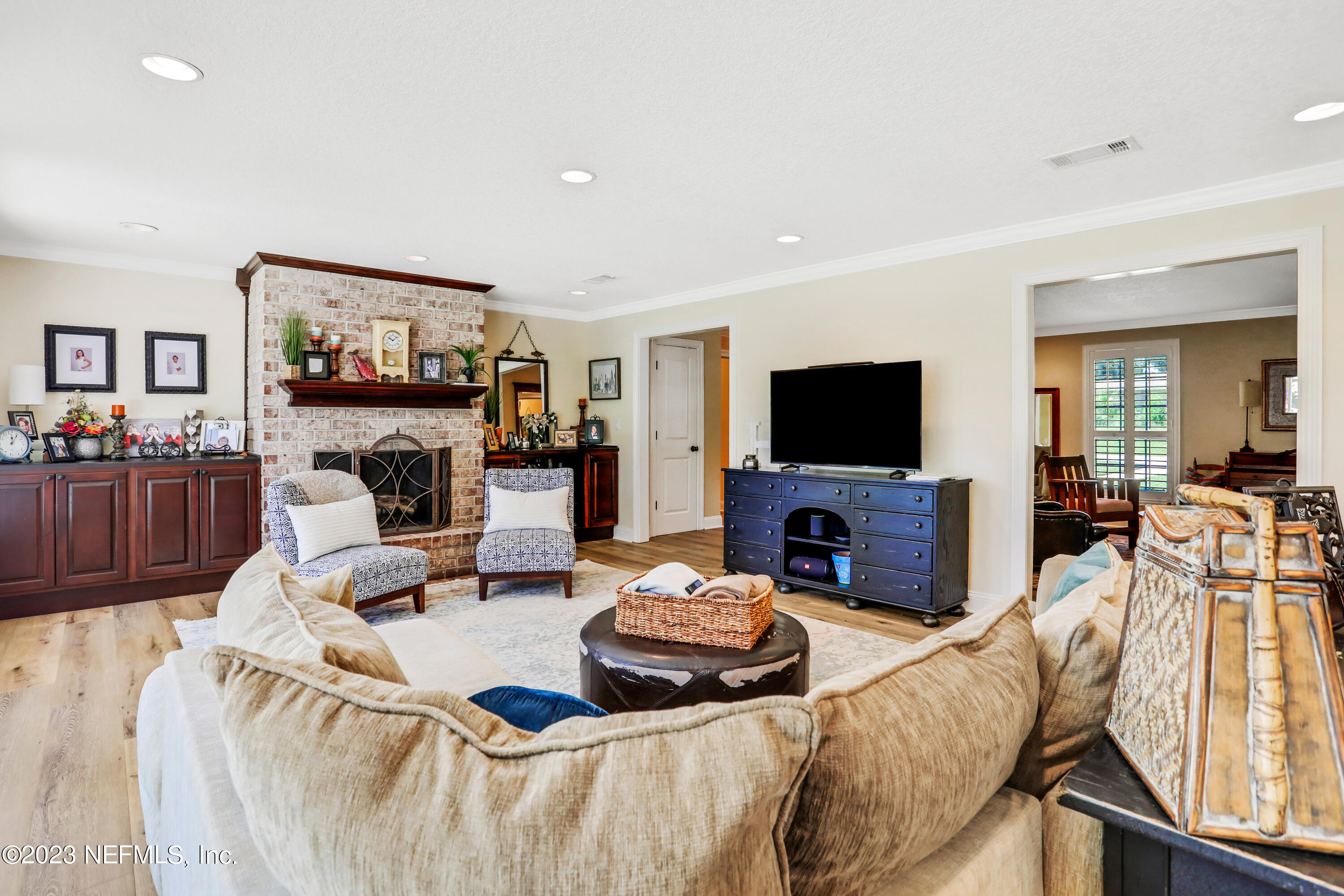 8653 VILLA SAN JOSE Drive E