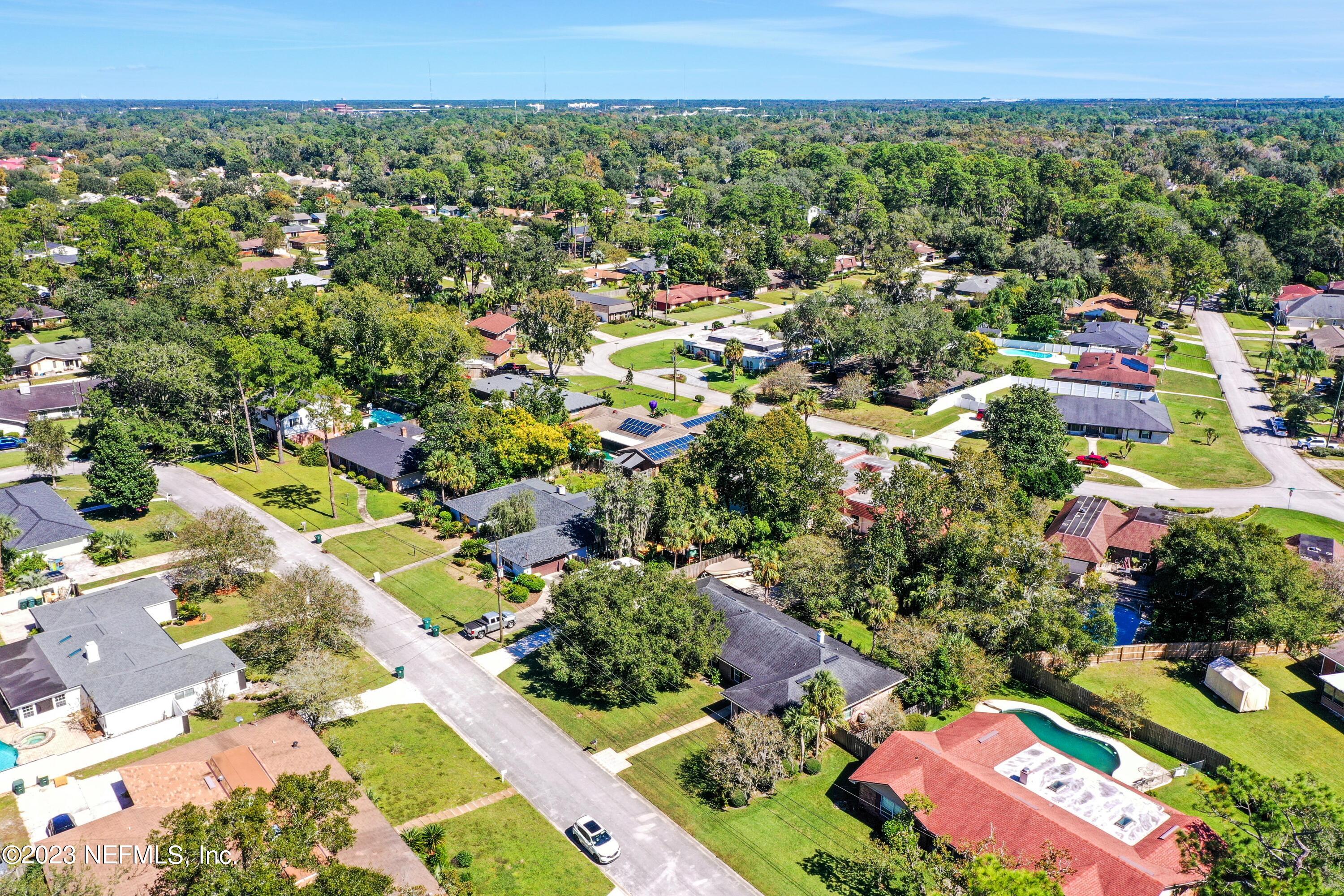 8653 VILLA SAN JOSE Drive E