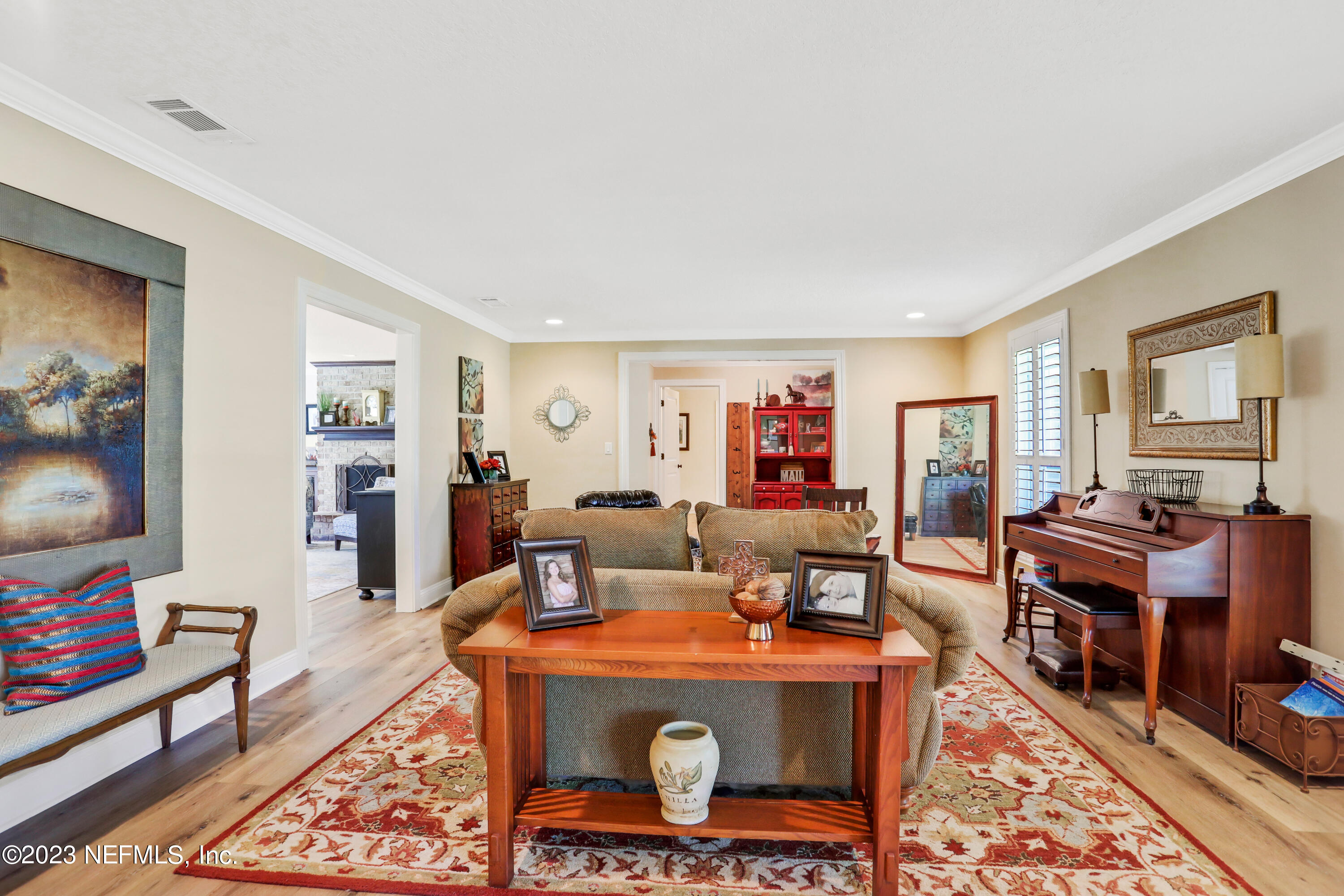 8653 VILLA SAN JOSE Drive E