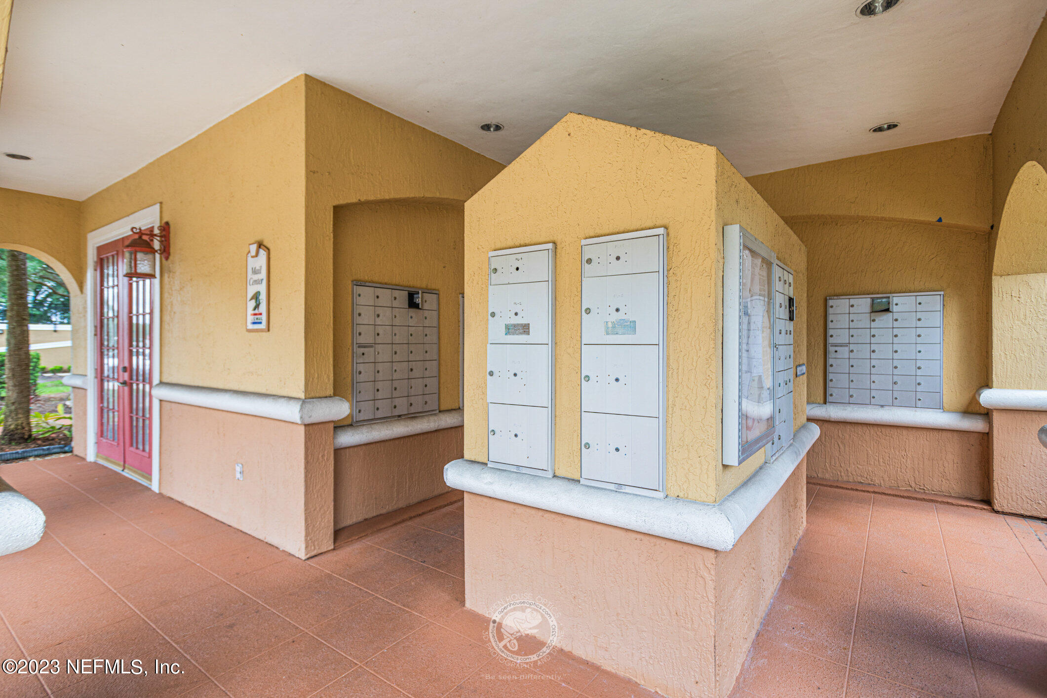 3591 KERNAN Boulevard S, 609