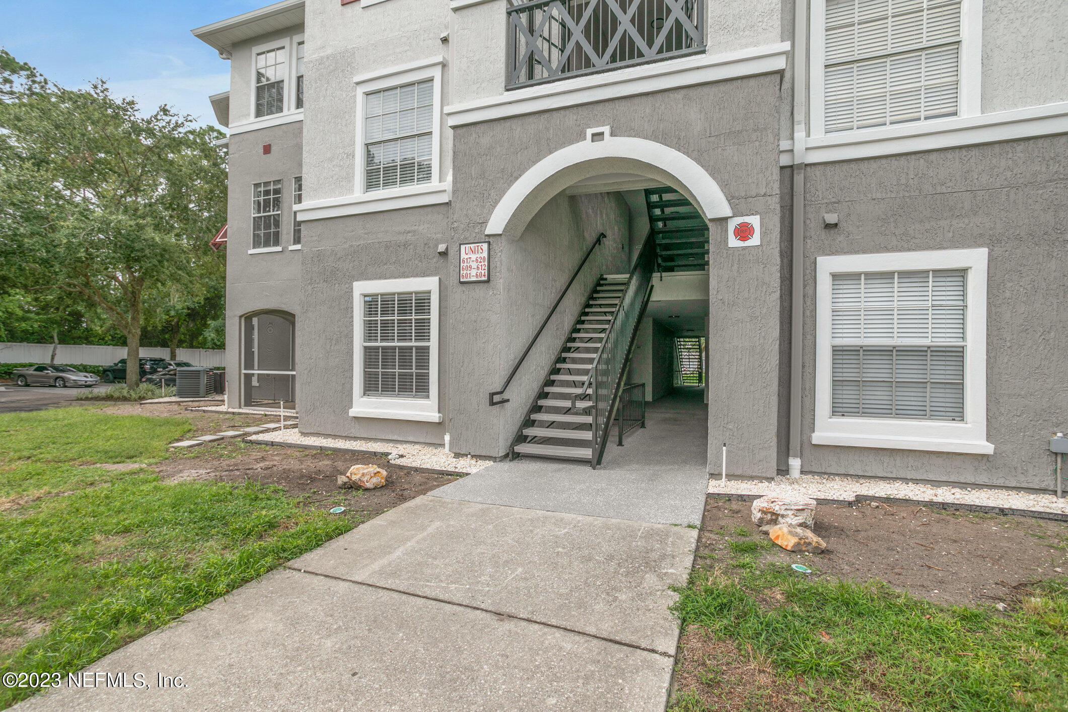 3591 KERNAN Boulevard S, 609