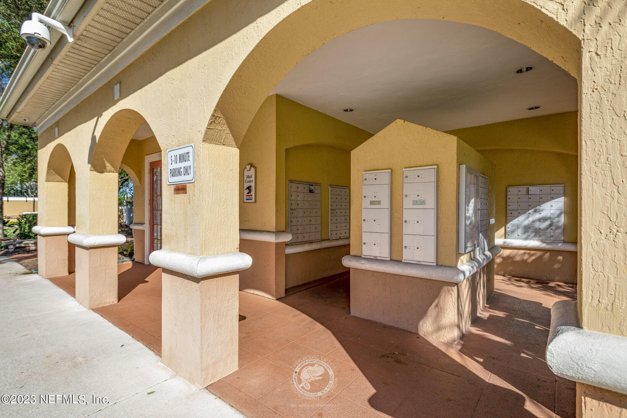 3591 KERNAN Boulevard S, 609