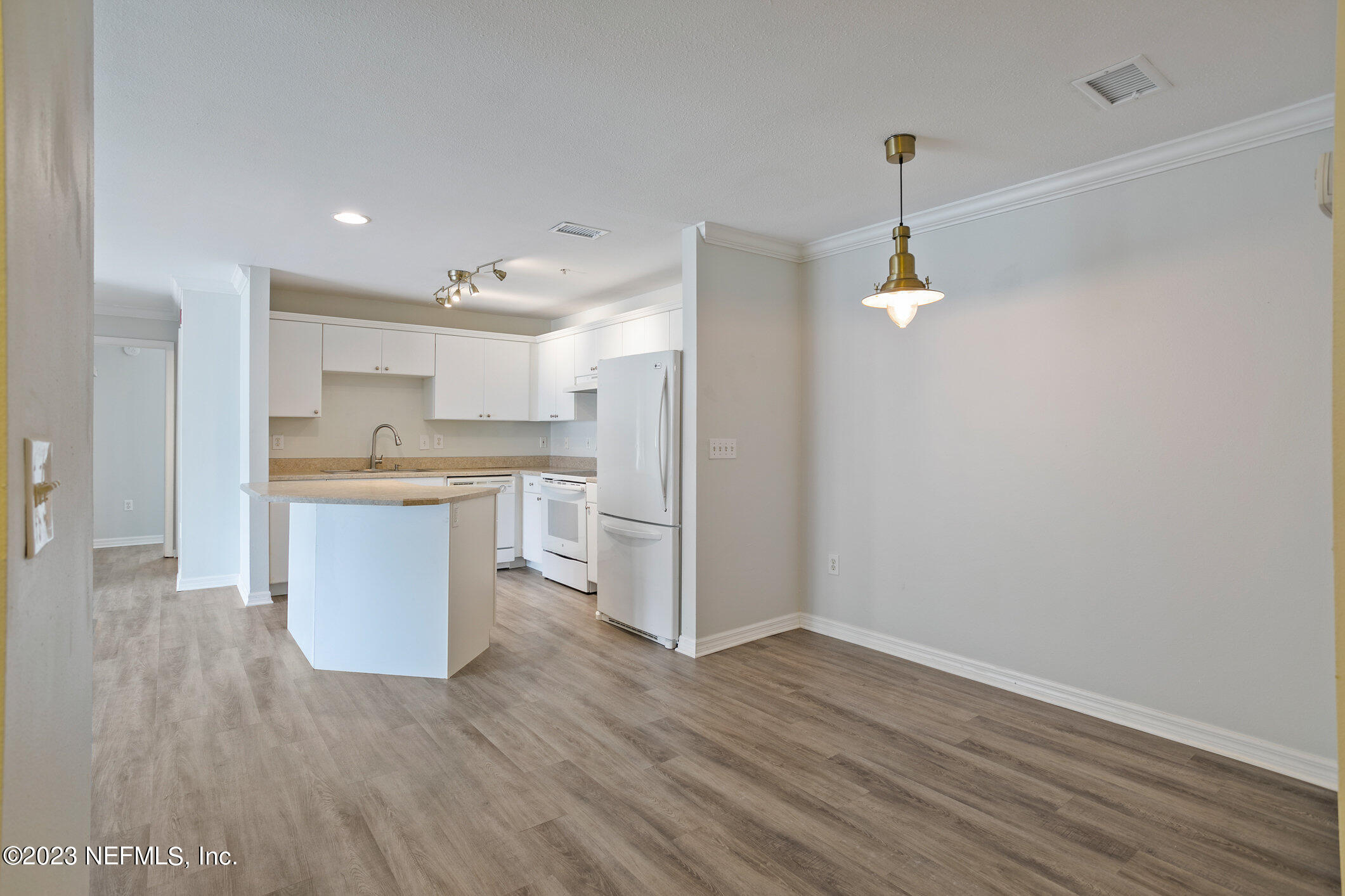 3591 KERNAN Boulevard S, 609