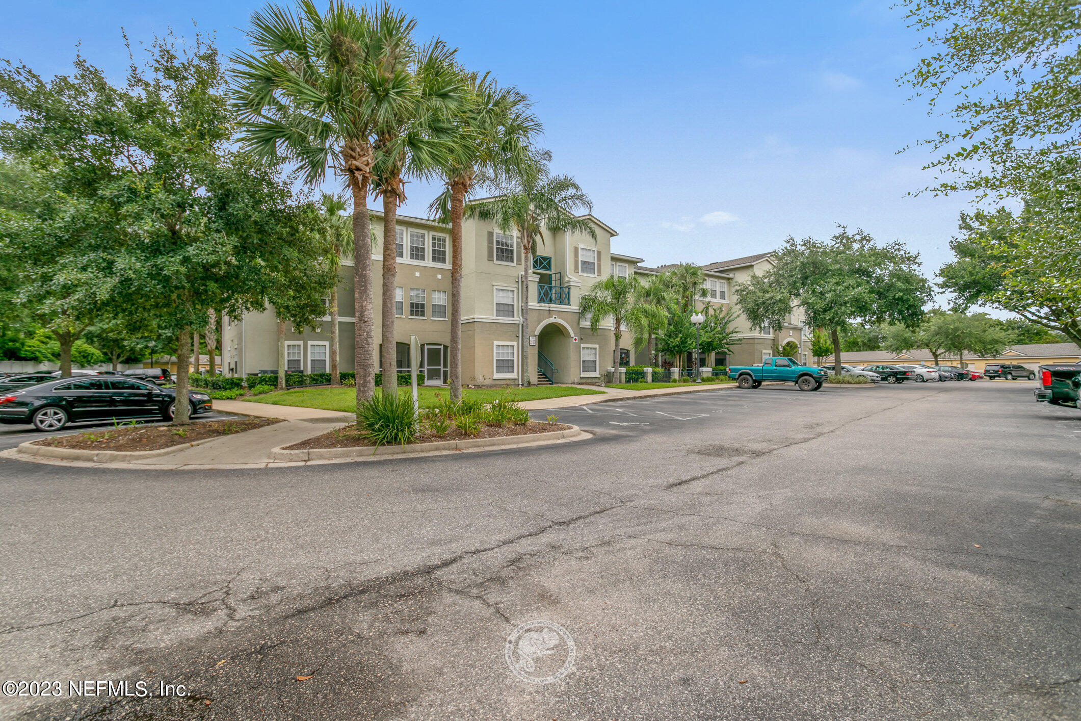 3591 KERNAN Boulevard S, 609