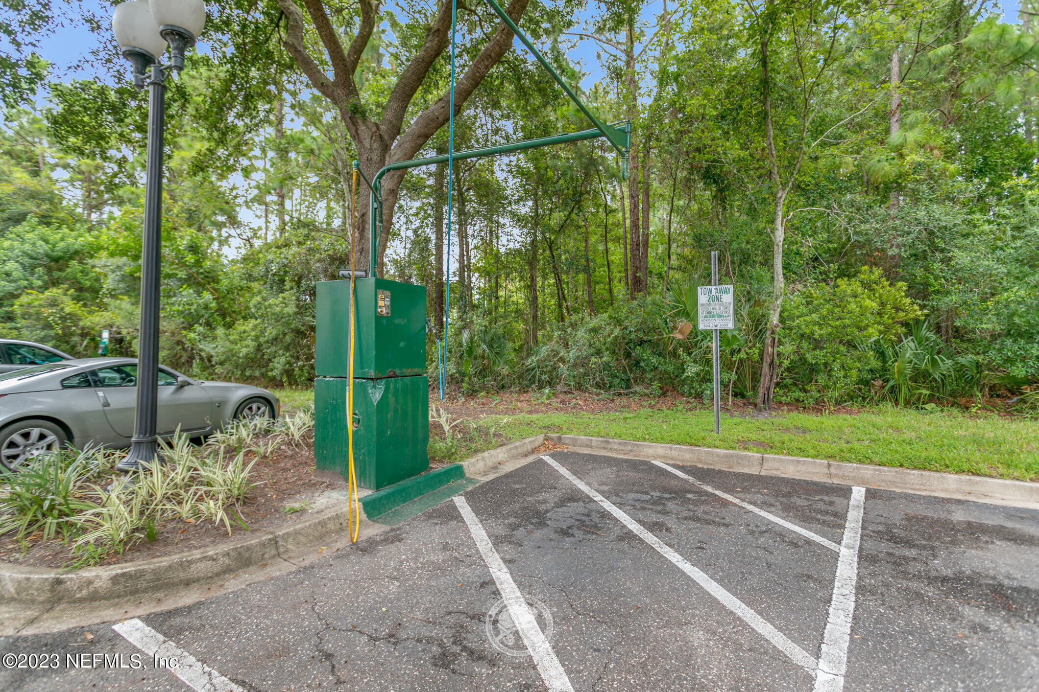 3591 KERNAN Boulevard S, 609