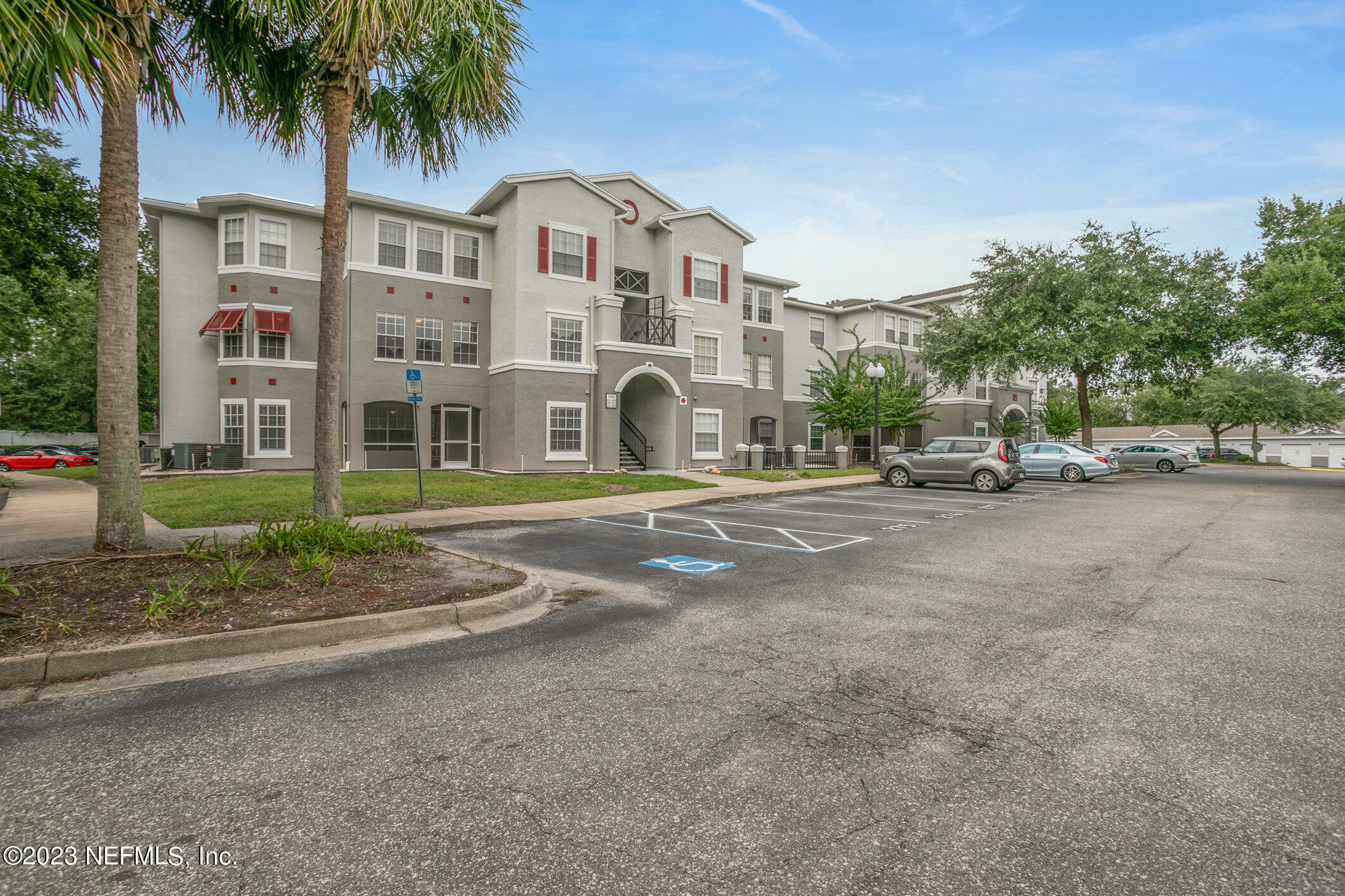 3591 KERNAN Boulevard S, 609