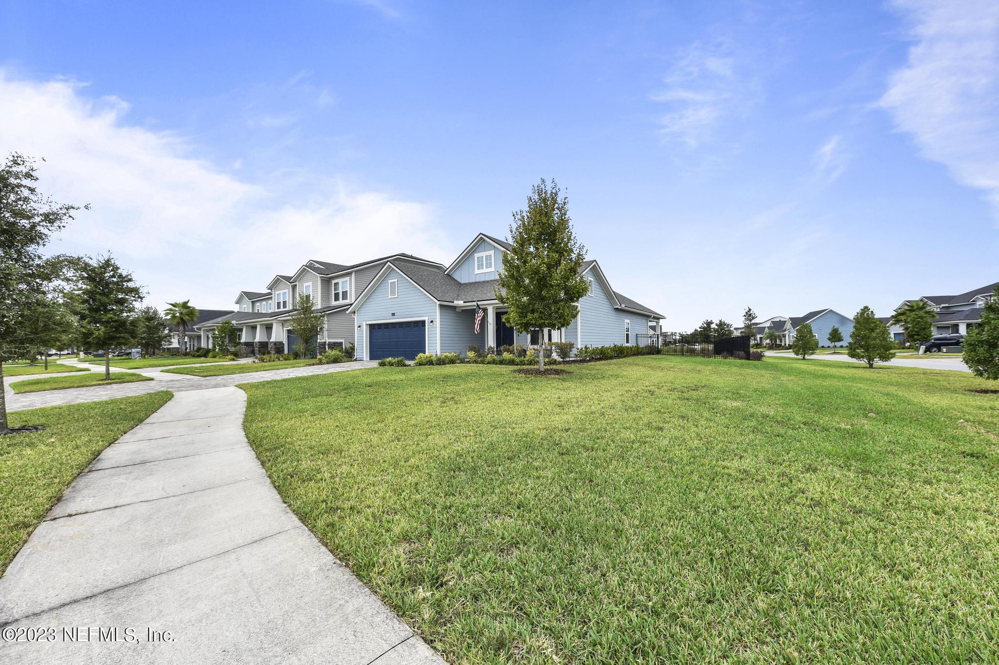 84 LOMBARD Way
