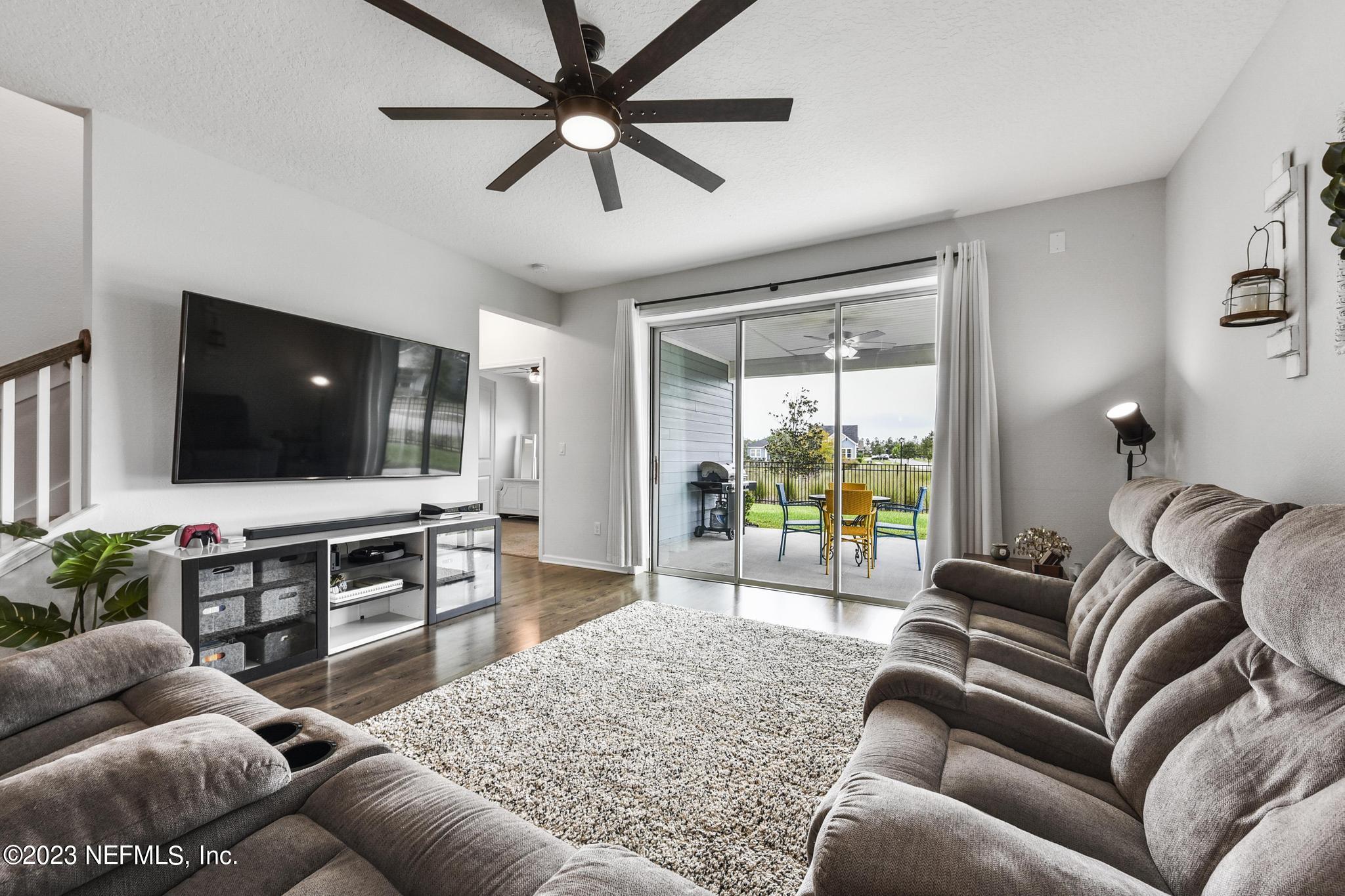 84 LOMBARD Way