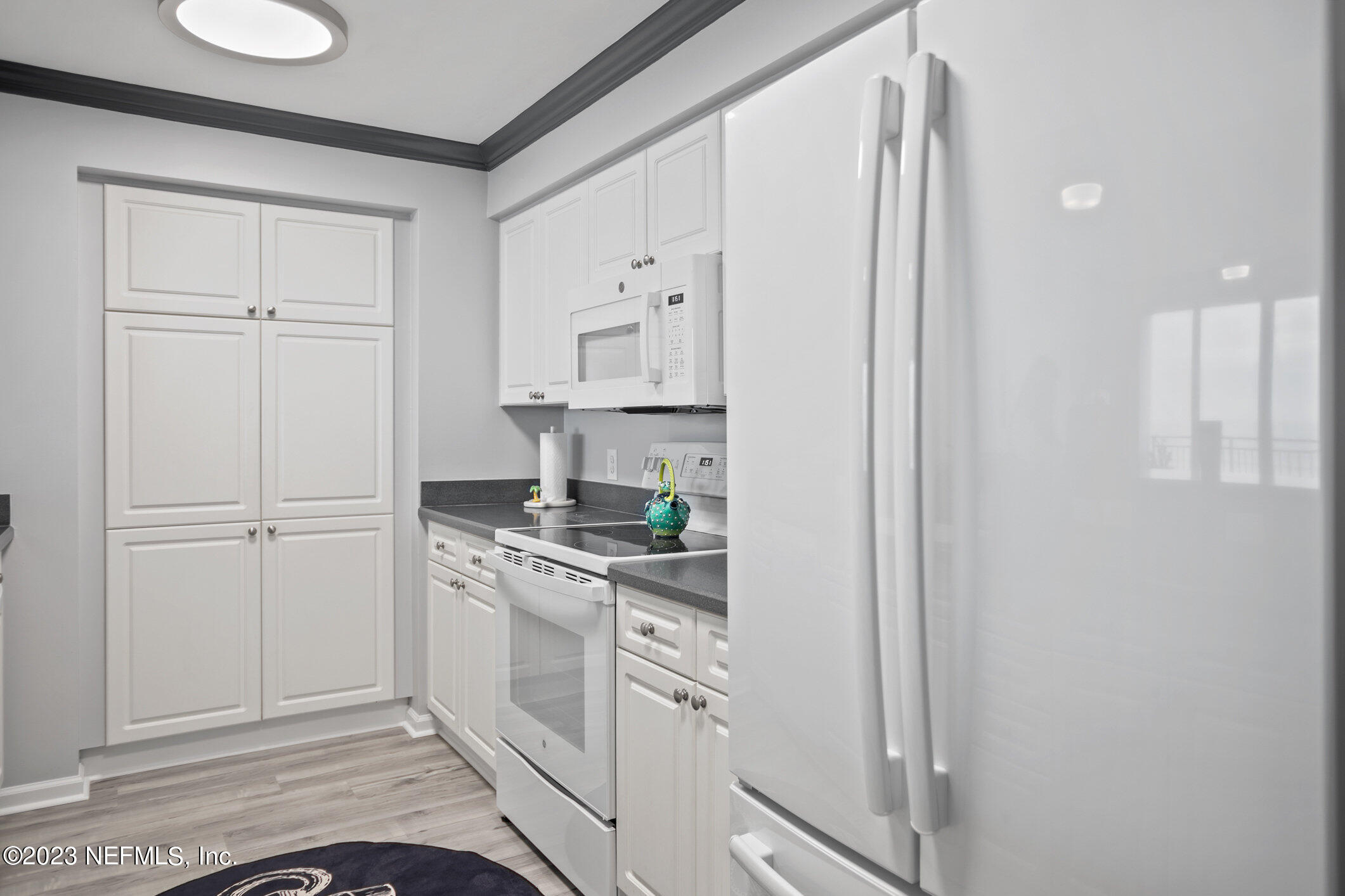 1415 1ST Street N, 502