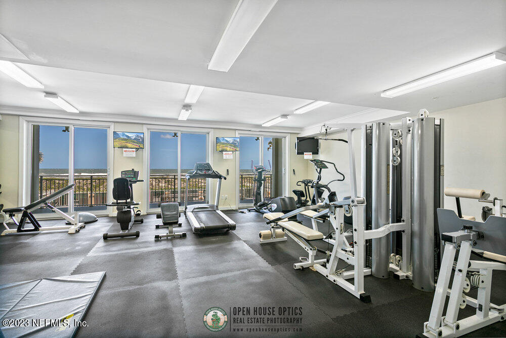 1415 1ST Street N, 502