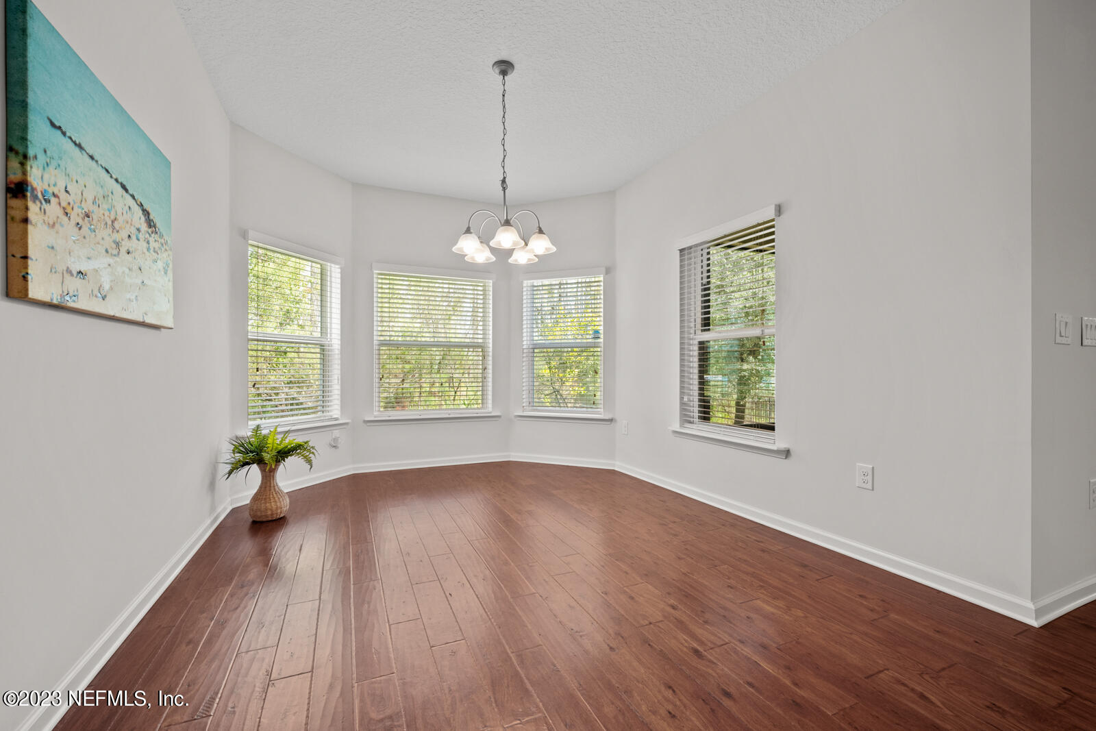 263 KIWI PALM Court