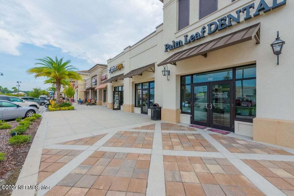 263 KIWI PALM Court