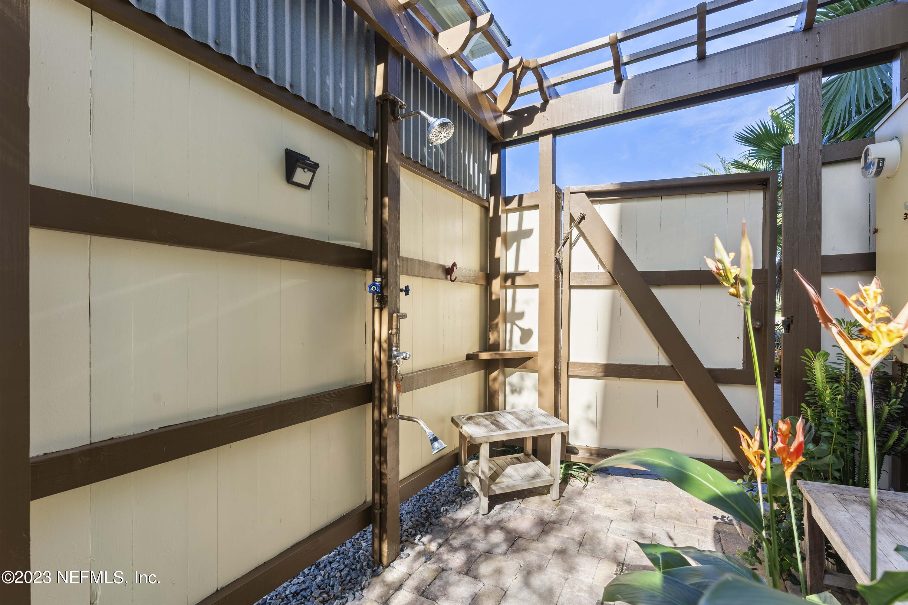 155 YELLOW BILL Lane